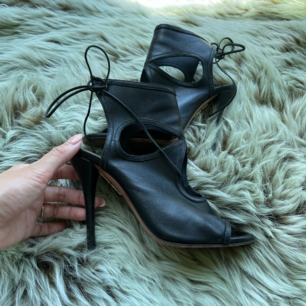 Aquazzura all leather cut out black heels 35.5